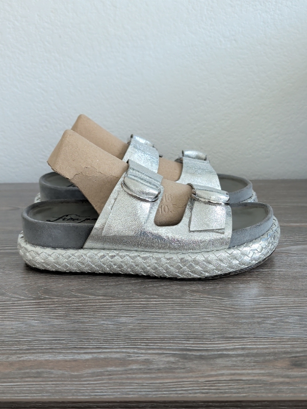 Free People PANAMA Silver Metallic Leather Platform Slides Sandals 39 9 9.5 Shoe - Picture 3 of 15